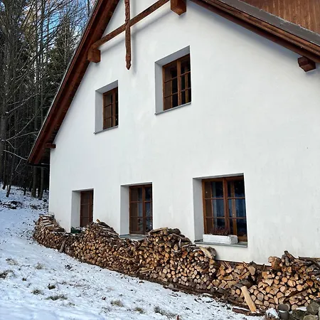 Pro Hosty Podnebesi Habitación en casa particular